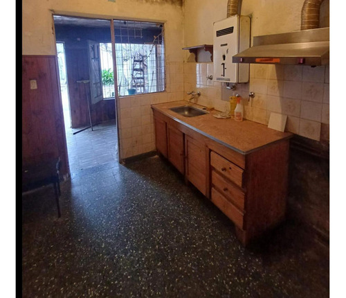 Casa Lote Propio En Esquina - Villa Luzuriaga
