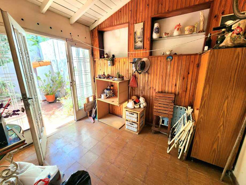 Chalet En Venta En Castelar Sur