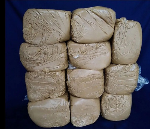 Imagen 2 de 10 de 3 Kilos De Barro Humectado En Masa Listo Para Modelar