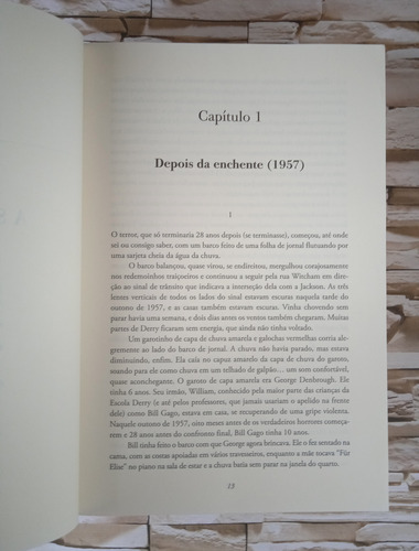 Livro It: A Coisa, De Stephen King. Editorial Suma, 2014.