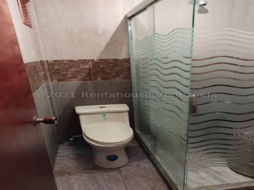 Imagen 13 de 14 de Townhouse En Venta En Guarenas Nueva Casarapa 21-24860 Tlf 04129915337