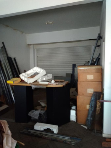Retasado Gran Local En San Telmo 2000 M2 900 M2 De Terraza. Eeuu Y Defensa.