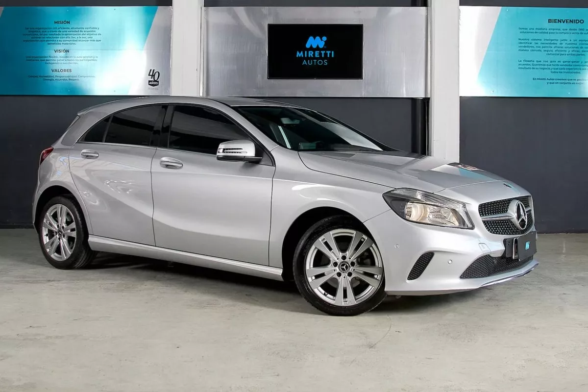 Mercedes-Benz Clase A 1.6 A200 Urban 156cv