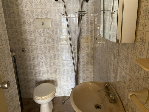 Venta Con Renta Gran Oficina En El Centro Plaza Independencia