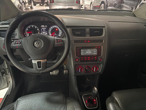 Volkswagen Fox 1.6 Vht Highline Total Flex I-motion 5p