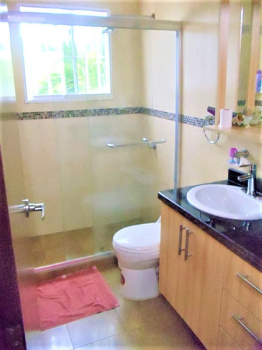 Casa En Venta En Cumbres De Curumo