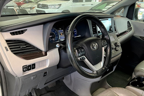 Toyota Sienna 3.5 Xle Piel At