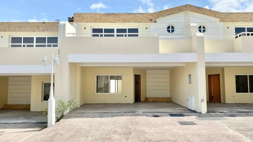 Venta Casa  Pueblo Nuevo Ym 