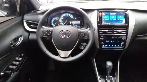 Imagen 6 de 15 de Toyota Yaris 1.5 107cvt Xls Pack 5 P -junio 2023-