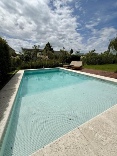 Casa En Los Alisos