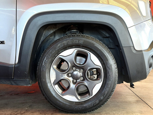 Jeep Renegade 1.8 16V FLEX 4P AUTOMÁTICO