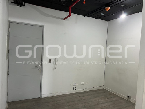 Oficina Con Climatización Y Ventanas Termopanel En Santiago