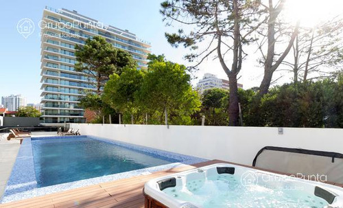 Departamento En Venta Torre Esmeralda , Playa Brava, Punta Del Este