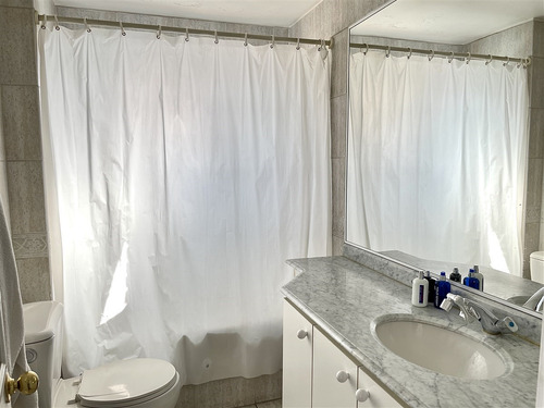 Departamento En Venta De 4 Dorm. En Lo Barnechea