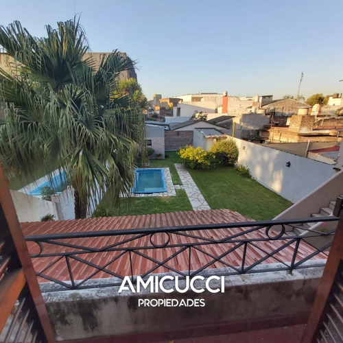 Imagen 10 de 23 de Chalet Con Pileta En Villa Bonich, San Martin