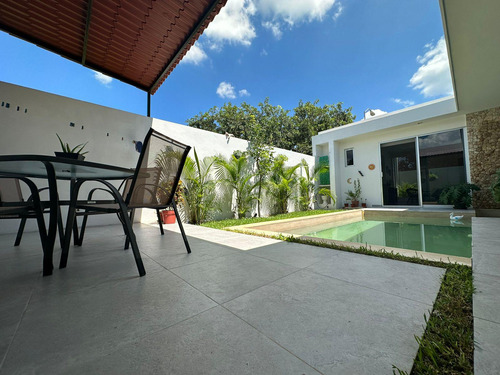 Casa En Venta Merida, Conkal, En Privada, Entrega Inmediata.