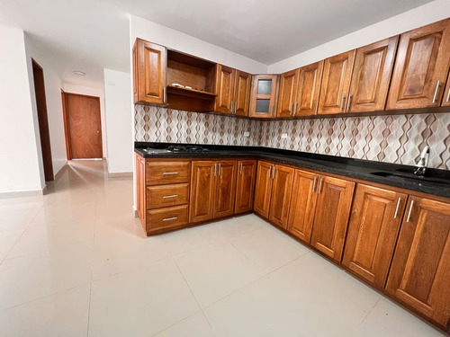 Linda Casa En Venta De Primer Nivel Y Sotano En El Carmen De Víboral.