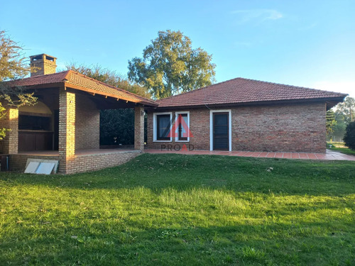 Gran Casa A Solo 100 Mts De La Ruta Interbalnearia Con 1040 Mts2 De Terreno