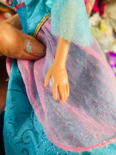 Muñeca Barbie Princesa De La Isla (Usado)