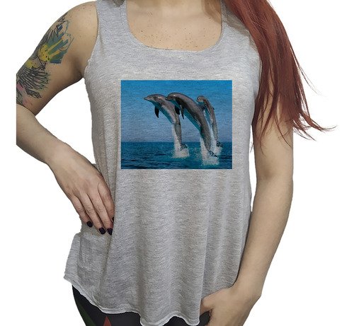 Musculosa Dama Delfines Mar Salto Salpicando Agua