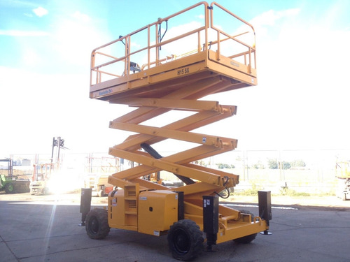 Imagen 1 de 16 de Plataforma Elevadora Tijera 15m Diesel Haulotte JLG Genie