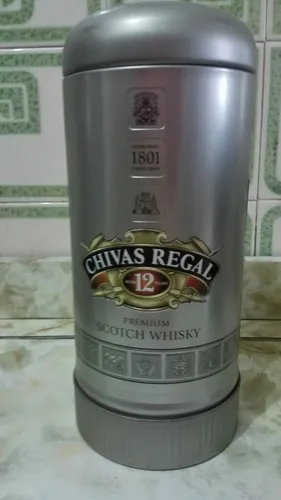 Lata Vacia De Chivas Regal (Usado)