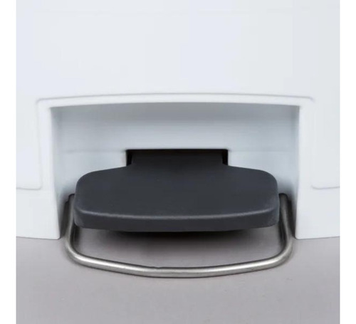 Cesto Rubbermaid Streamline Step-on Con Pedal 13 Gal Blanco