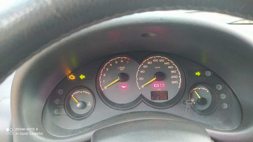 Imagem 10 de 15 de Chevrolet Classic Life 1.0