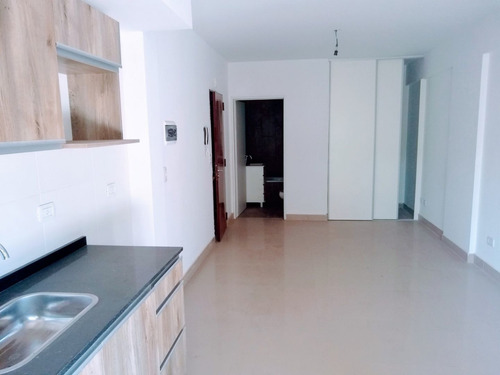Imagen 4 de 9 de Departamento En Venta En Floresta