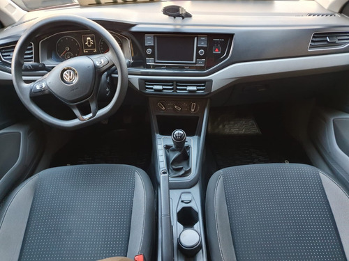 Imagen 12 de 21 de Volkswagen Polo Confortline 1.6 2018