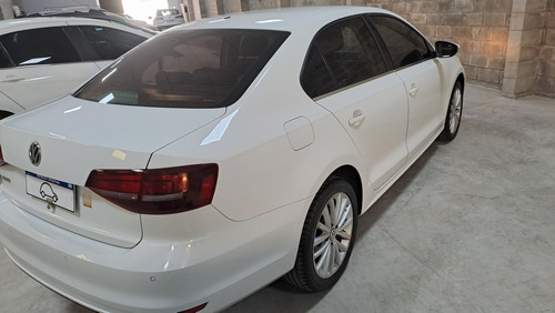 Volkswagen Vento 1.4 Highline 150cv At