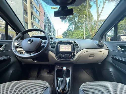 Renault Captur 2.0 Intens Automática