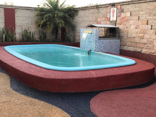 Imagen 3 de 9 de Alquilo Quinta Con Piscina, Quincho Centro De Luque