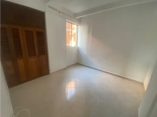 Venta Apartamento Para Inversión Parte Baja Los Bernal, Medellin