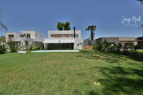 Casa Perimetral #500-600 - Pilar Del Este - Santa Guadalupe 2 - 660m2 #id 14762