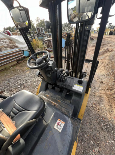 Autoelevador Cat Gp25 2500kg Torre 6mts C/desp Año 2018