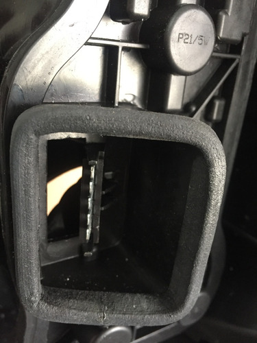 Imagen 3 de 7 de Stop Izquierdo Ecosport 2007-2008 4x2 Original