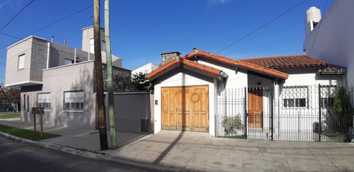 Venta Casa 2 Ambientes Bernal