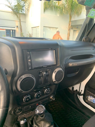 Imagen 12 de 13 de Jeep Wrangler 3.6 Unlimited 284hp Mtx