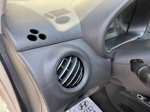 Citroën C3 1.4 I GLX 8V FLEX 4P MANUAL
