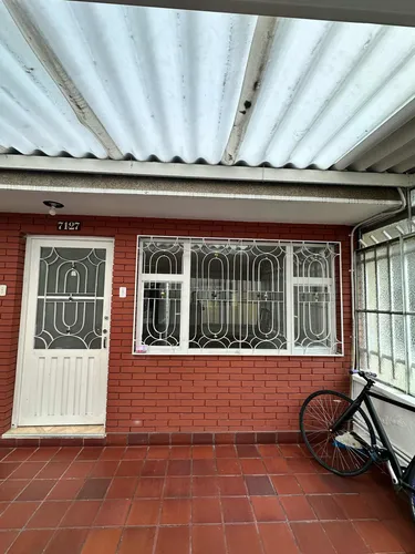 Apartamento De 2 Habitaciones Y 1 Baño Con Un Un Patio Grand