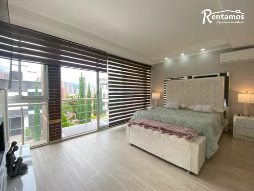 Casa En Venta En La Doctora. Cod V775715