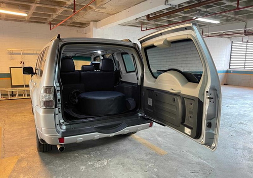 Mitsubishi Pajero Full 3.8 HPE 4X4 V6 24V GASOLINA 4P AUTOMÁTICO