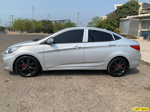 Hyundai Accent 1.6l 4 p