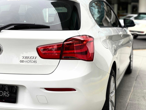 Imagen 9 de 15 de Gd Motors Bmw 120 3 Ptas 2017 48000 Km Serv Of Unico Dueño