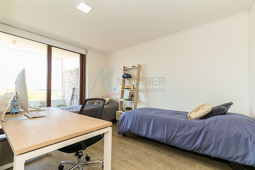 Departamento En Venta De 2 Dorm. En Vitacura