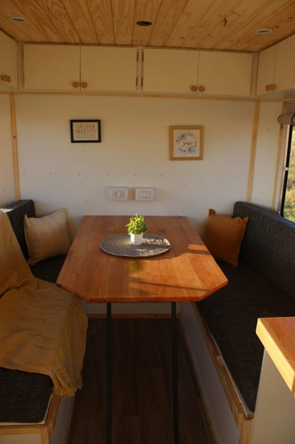 Imagen 2 de 25 de Casa Rodante Estilo Americana Para 4 Personas