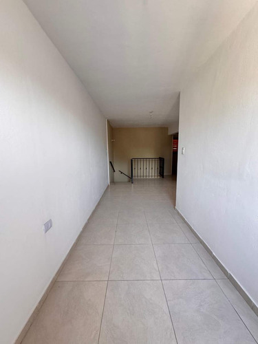 Alquiler Duplex De 2 Dormitorios Escritorio Con Garage Y Patio Zona - Orfeo Superdomo - Veni A Conocerlo!!!