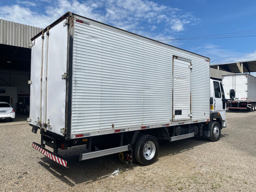 Ford Cargo 816 2015 3/4 Baú