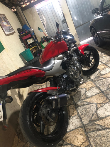 Hornet Carburada Vermelha